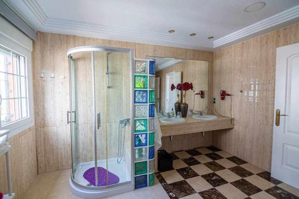 Lujosa Villa En Alhaurin De La Torre 7 Dormitorios Extérieur photo