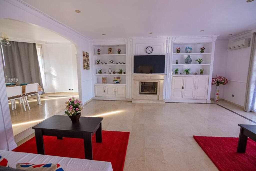 Lujosa Villa En Alhaurin De La Torre 7 Dormitorios Extérieur photo